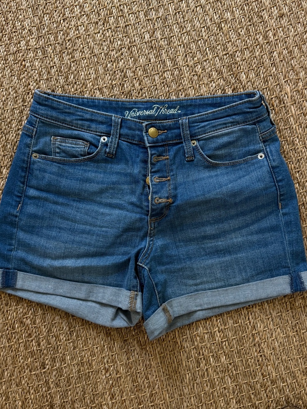 Universal Thread Blue Denim Roll-Cuff Women’s Shorts